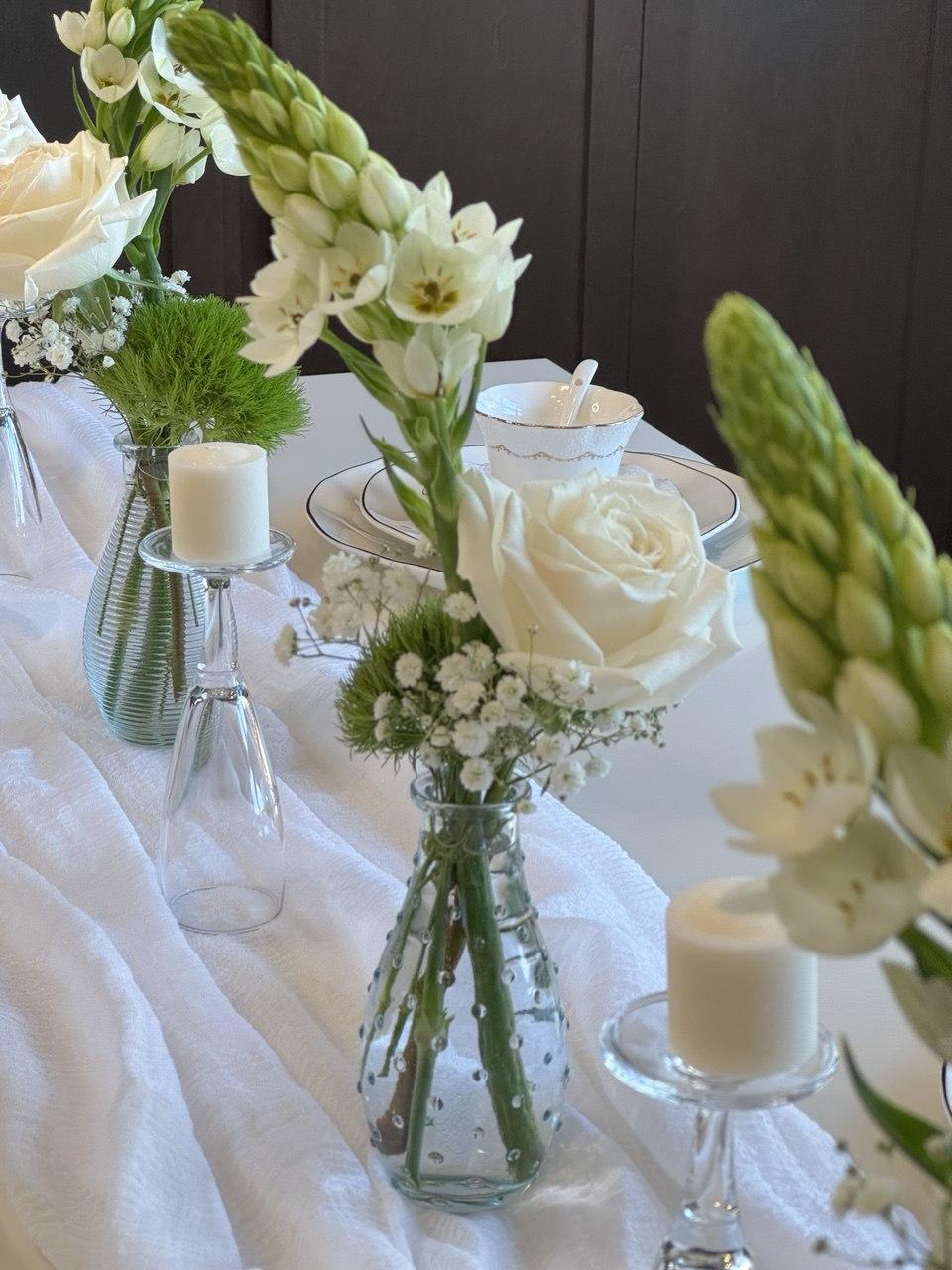 White Accent Arrangement - image 3