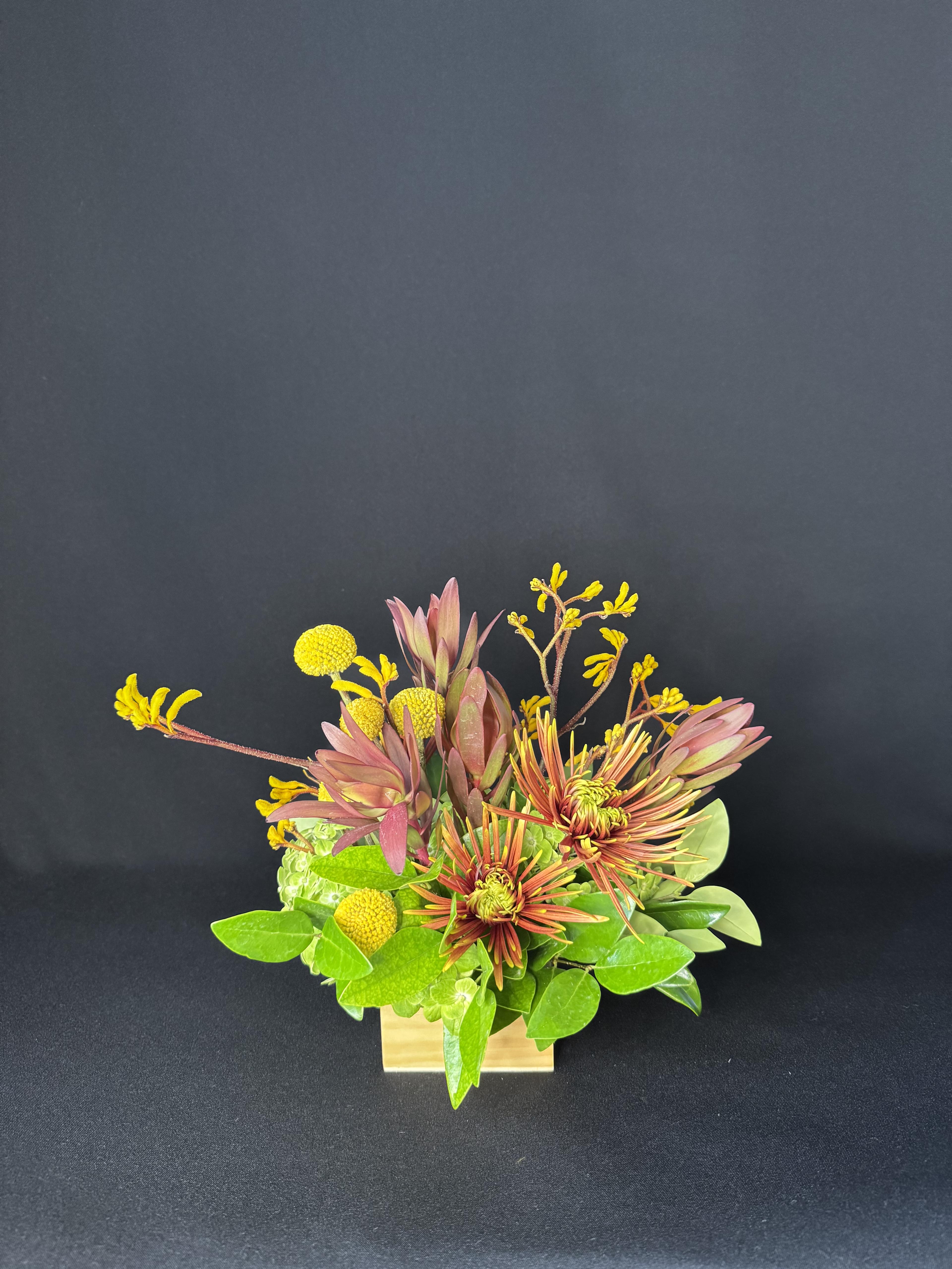 Signature medium arrangement in a wooden box - image 3